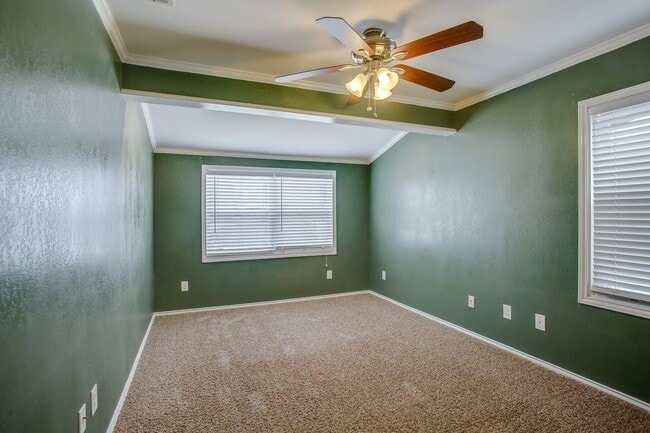 Foto del edificio - Pre leasing for fall 2026! 4/2 in Tech Terrace