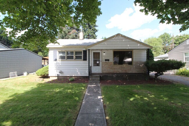 Building Photo - 6112 N Driscoll Blvd