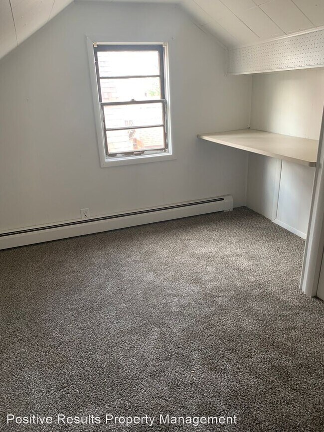 Foto del edificio - 3 br, 1 bath House - 2211 Benderwirt Ave