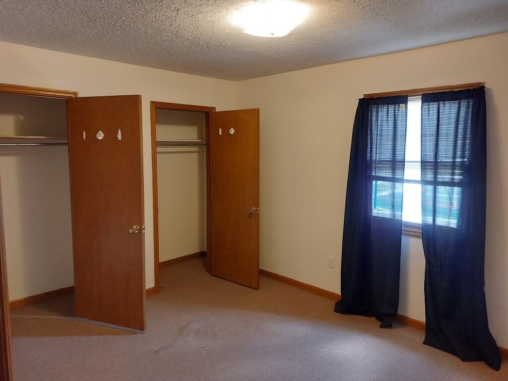 Bedroom - 1694 Flemingsburg Rd