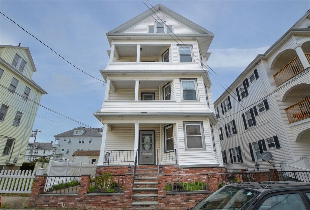 43 Sagamore St Unit 3, New Bedford, MA 02740 Room for Rent in New