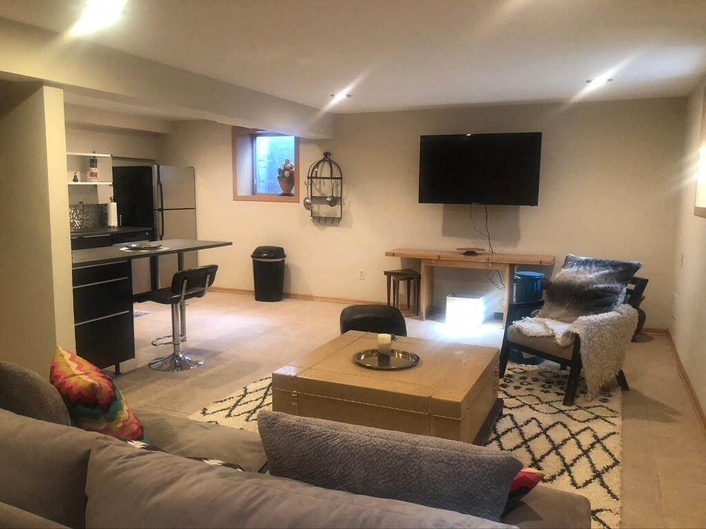 6629 Cornelia Dr, Minneapolis, MN 55435 House Rental in Minneapolis, MN