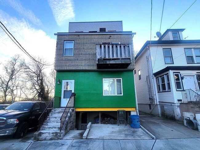 Building Photo - 22 Wegman Ct