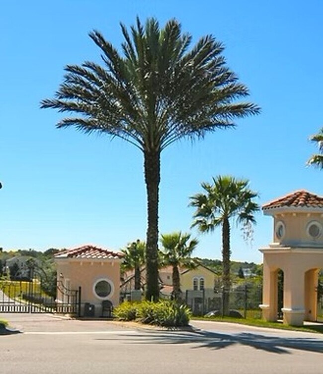 Building Photo - 4 BR 4 BA     POOL HOME     Calabay Park a...