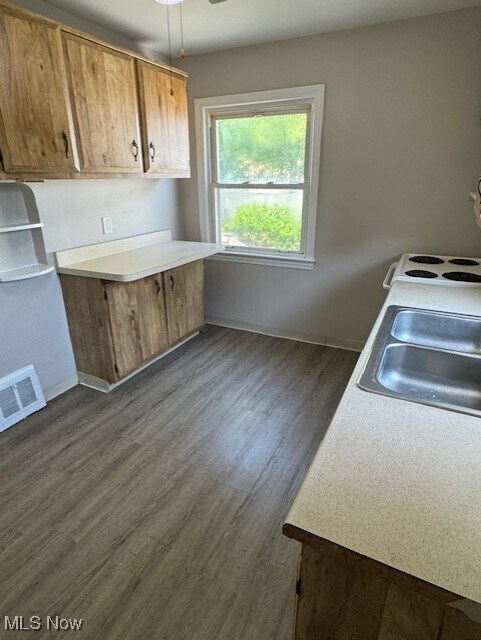 Foto del edificio - 385 E 271st St