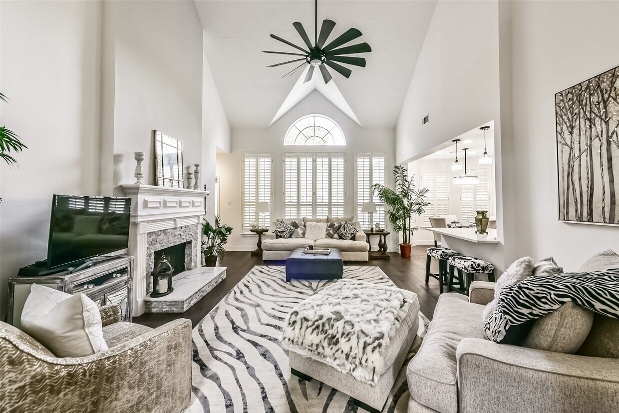 Foto principal - 1322 Blackthorne Dr