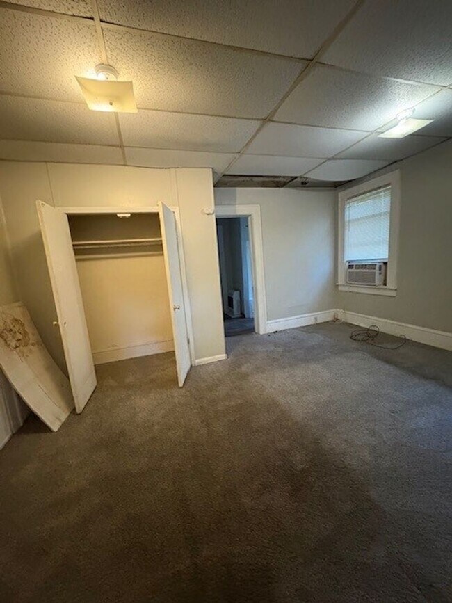 Building Photo - 3373 Vineville Ave