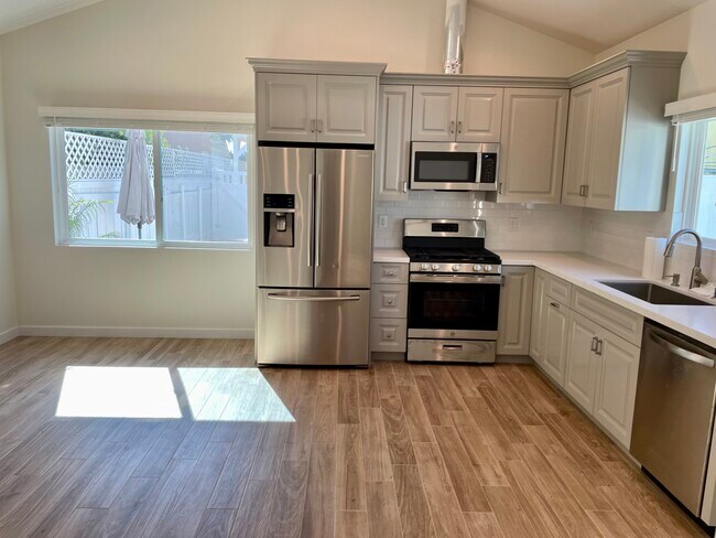 Foto del edificio - 712 N Frederic St