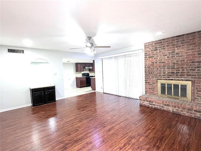 Foto del edificio - 220 Park Meadow Way