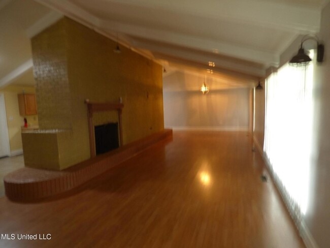 Building Photo - 1109 Old Brookhaven Rd