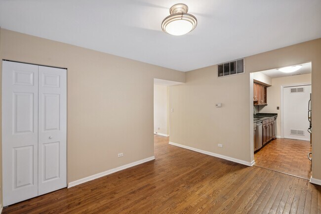 Foto del edificio - 1609 N Cleveland Ave