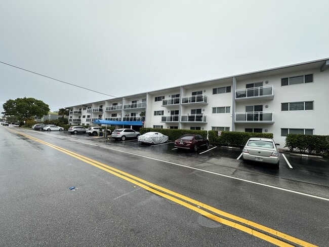 Comfortable 1-bedroom, 1-bath home located... - Comfortable 1-bedroom, 1-bath home located...
