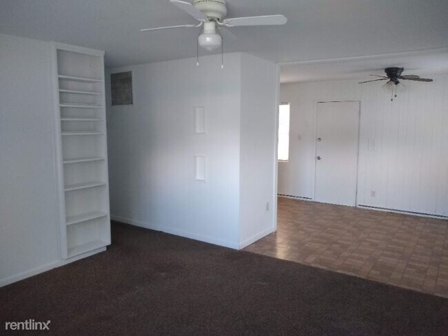 Foto del edificio - 3 br, 1 bath House - 6832 Olcott Ave