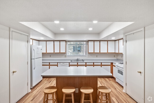 Interior Photo - Wavertree Apartments