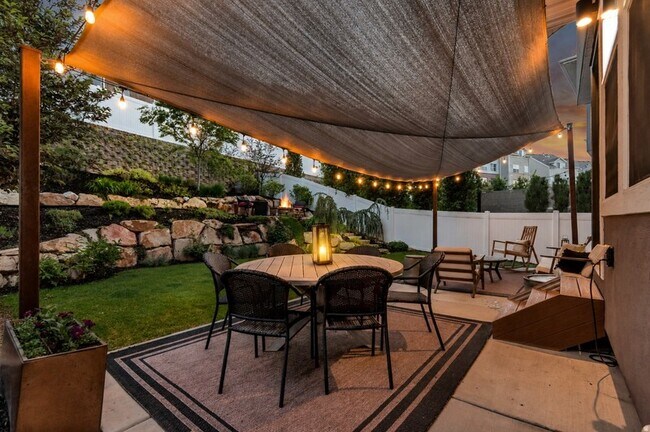 Foto del edificio - 966 E Deer Arch Ln
