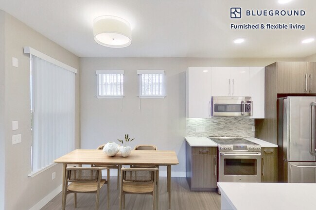 Foto del edificio - 1257 Lakeside Dr