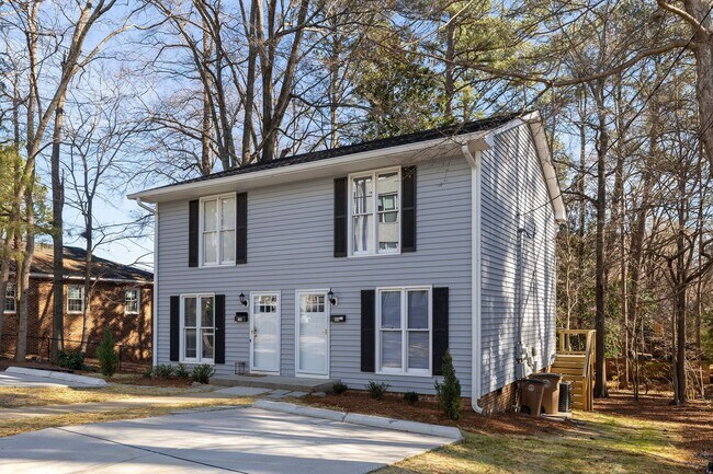 Foto del edificio - Newly Renovated 2 Bed, 1 Bath in Downtown Wake Forest!