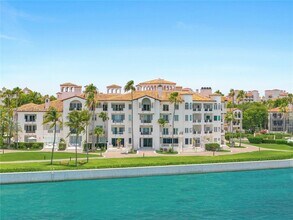 Building Photo - 2244 Fisher Island Dr