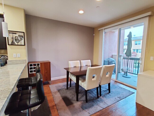 Foto del edificio - 934 Highland Terrace