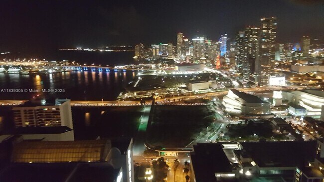 Foto del edificio - 1750 N Bayshore Dr