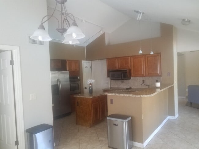 Building Photo - 1957 E Citation Ln