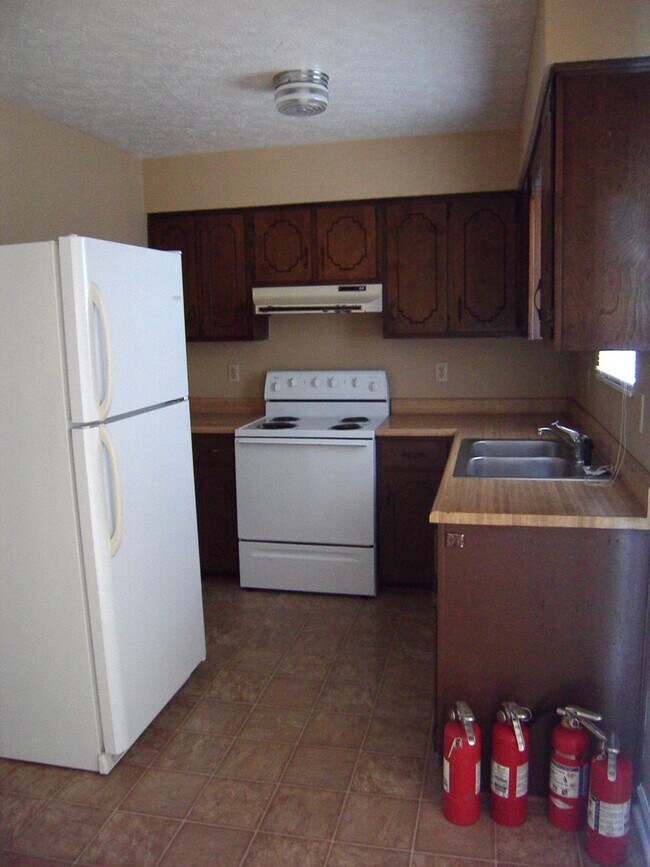 Building Photo - 409 Shelby Ave