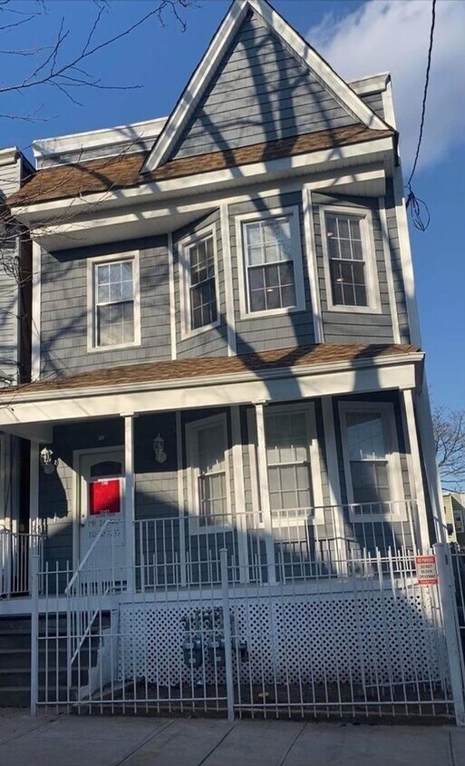 116 Grant Ave, Jersey City, NJ 07305 Apartment for Rent in Jersey