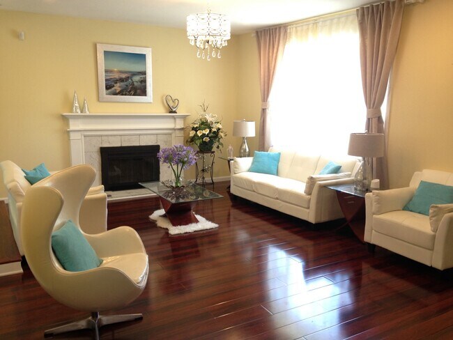 Foto del edificio - 6104 Dunn Ave