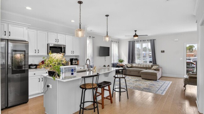 Foto del edificio - 1633 Berry Ave