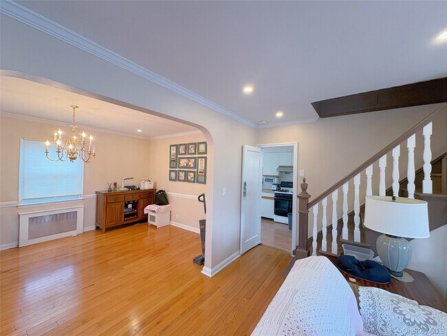 Foto del edificio - 58-36 Bell Blvd