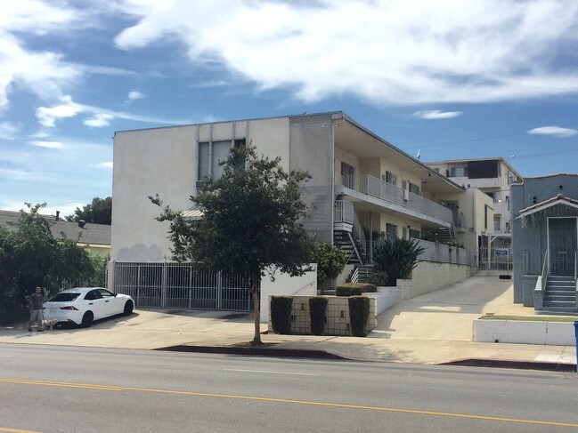 Foto del edificio - 1217 N Virgil Ave