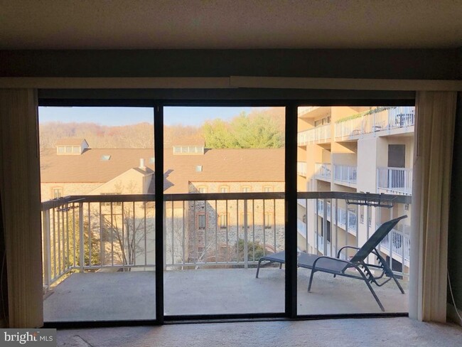 Foto del edificio - 1704 N Park Dr