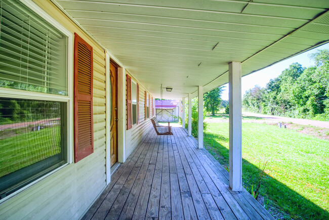 Building Photo - 5606 Leapwood Enville Rd