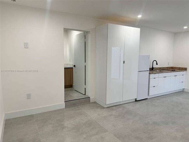 Foto del edificio - 10890 SW 68th Dr