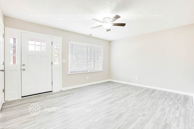 Foto del edificio - 3197 Delhi Dr