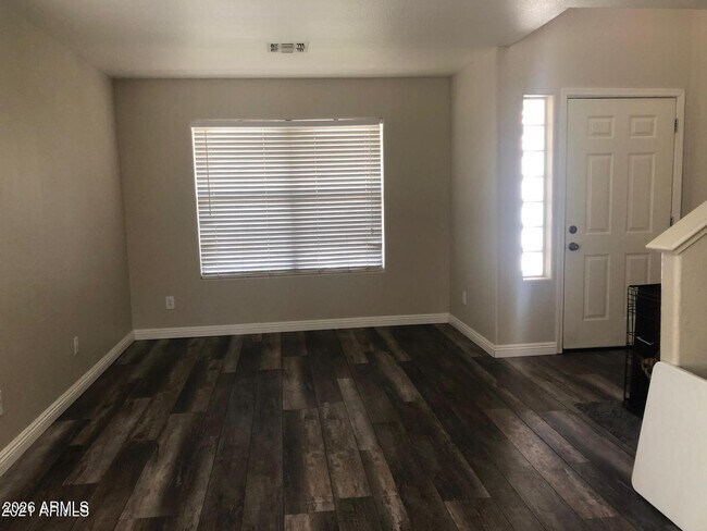 Foto del edificio - 12860 W Monte Vista Rd