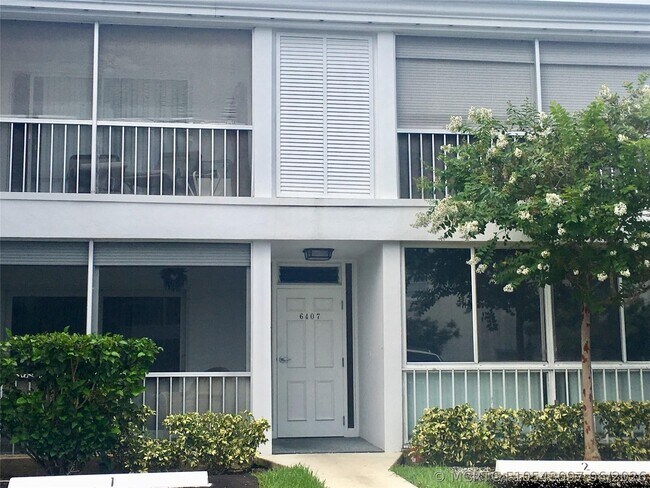 Building Photo - 6407 Bay Club Dr