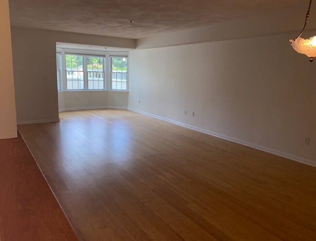 Foto del edificio - 663 Lowell St