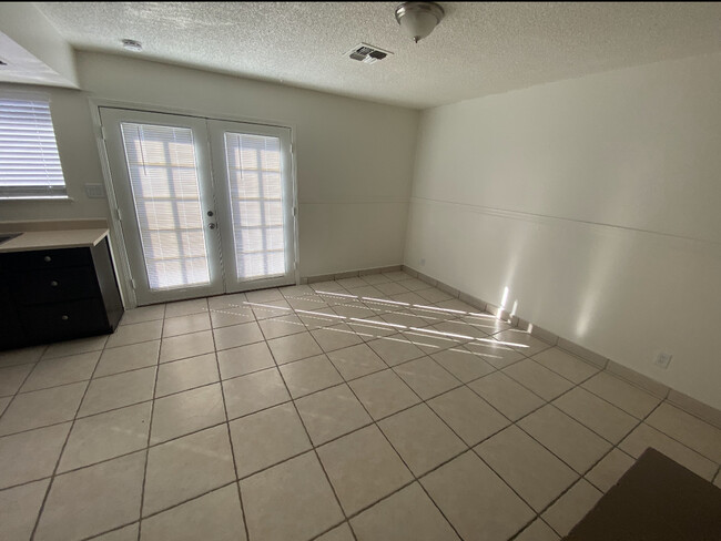 Building Photo - 5613 Deal Dr