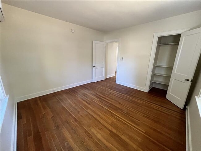 Building Photo - Newly Renovated Two Bedroom House for Rent...