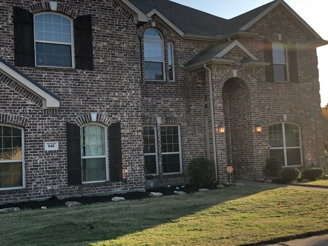 Foto del edificio - 5 Bedroom Single Family Home in Desoto