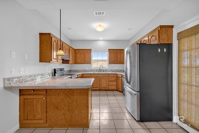 Building Photo - 9785 Terrace Dr