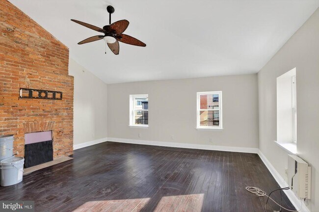 Foto del edificio - 1600 Frankford Ave