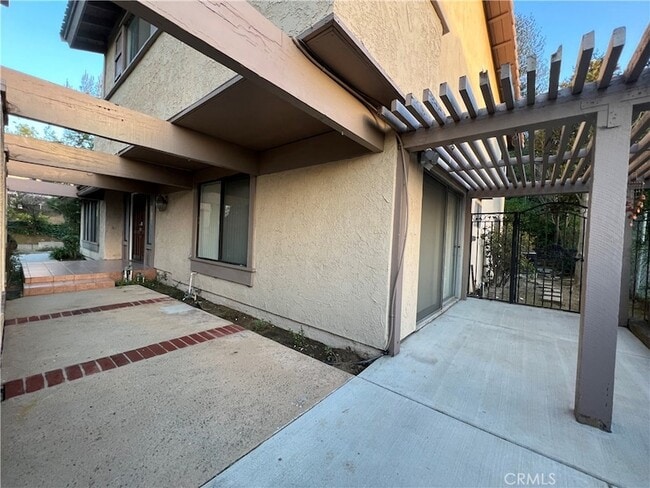 Building Photo - 20524 Summertown St