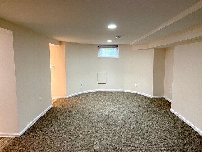 Front Living room - 2224 1st St NW