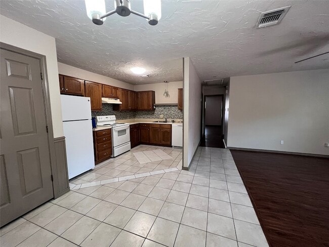 Building Photo - 11912 Metmora Ct