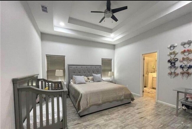 Building Photo - 7 Bella Vista Ave