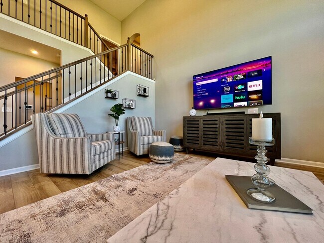 Building Photo - Fully Furnished Executive Miamisburg Home