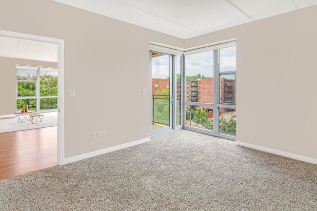Kingston Pointe Apartments Des Plaines, IL