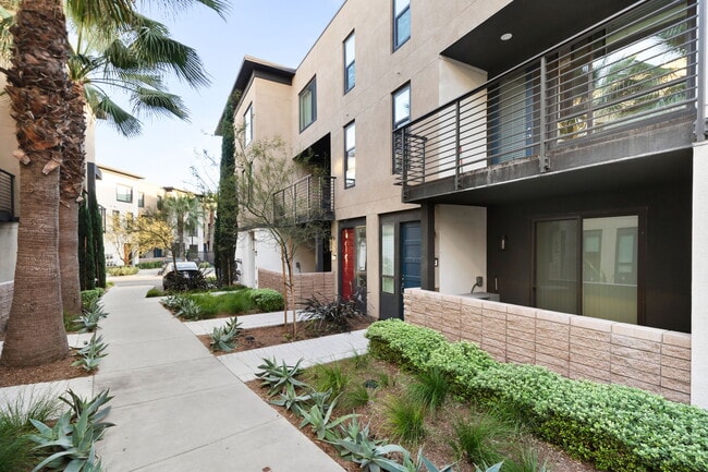 Foto del edificio - 2874 N Glassell St